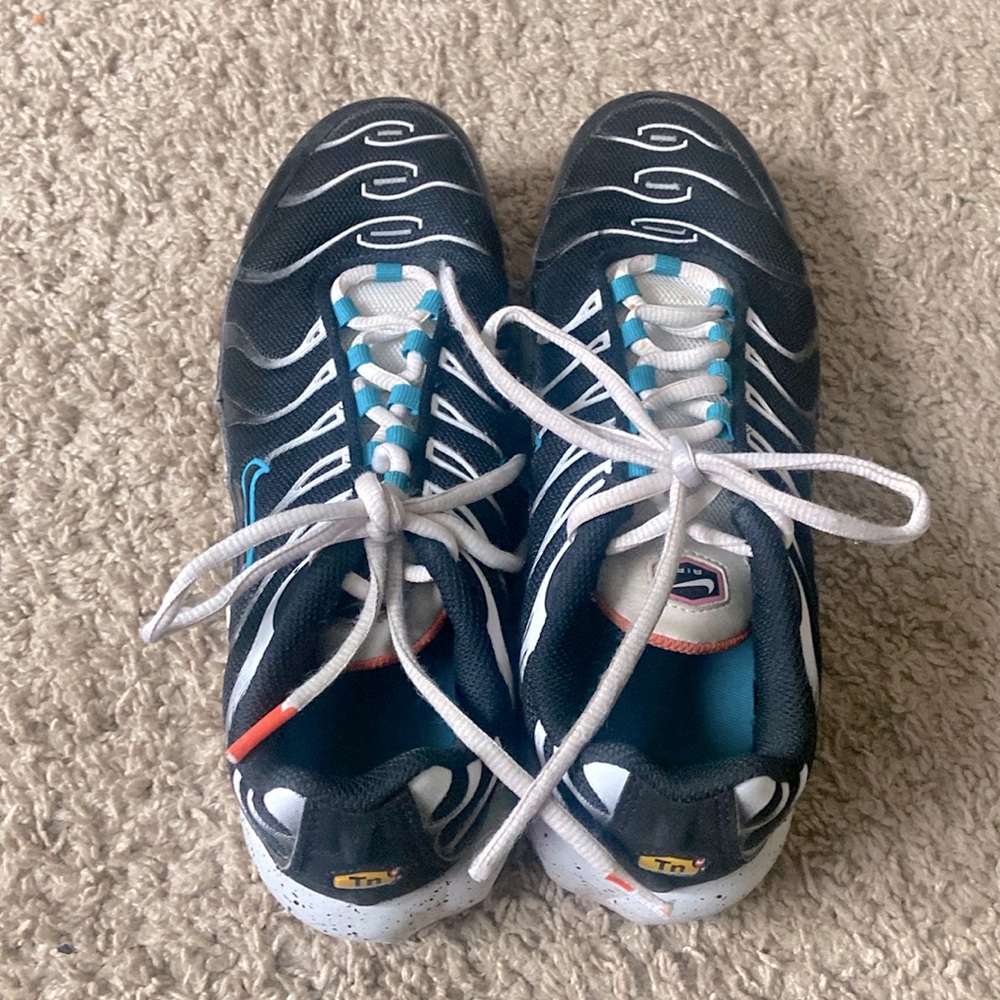 AIR MAX PLUS GS 'BLACK TURF ORANGE SPECKLED